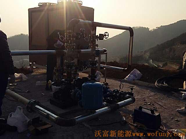 青島德沃幼兒園空氣源熱泵項(xiàng)目施工案例地暖施工、主機(jī)施工，空氣源熱泵項(xiàng)目調(diào)試成功，項(xiàng)目展示實(shí)例&mdash;&mdash;空氣源熱泵主機(jī)安裝