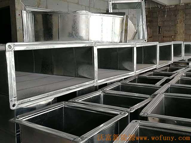 青島沃富新能源承建青島市小水清溝村改造配套學?？諝庠礋岜庙椖?mdash;&mdash;全熱回收通風管道